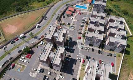 Apartamento à venda na Rua Doutora Aparecida Fernandes de Jesus Domingues, Jardim Petrópolis, Cotia - SP