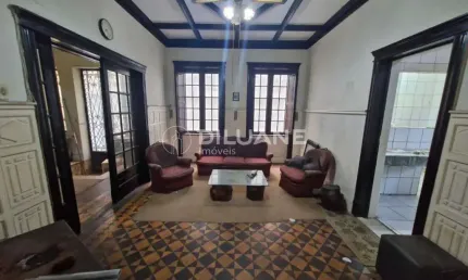 Casa à venda na Rua Osório de Almeida, Urca, Rio de Janeiro - RJ