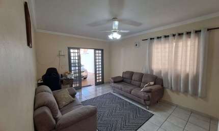 Casa à venda na Rua Eulália Maria de Jesus Américo, Jardim Piratininga, Sorocaba - SP