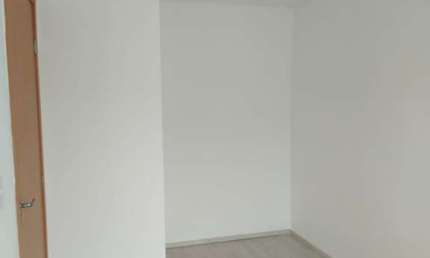 Apartamento à venda na Avenida Padre Guilherme Decaminada, Santa Cruz, Rio de Janeiro - RJ