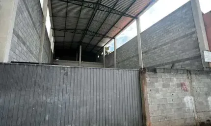 Galpão para alugar na Rua Paulo Jacinto, Jardim São Vicente, Cotia - SP