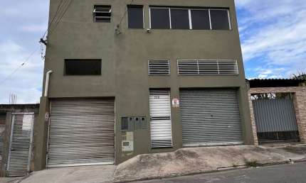 Loja para alugar na Rua Colina, Vila Dirce, Carapicuíba - SP