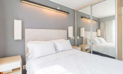 Apartamento à venda na Avenida Ibirapuera, Indianópolis, São Paulo - SP