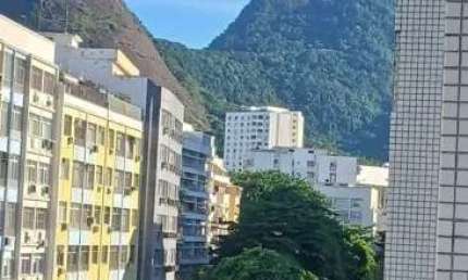 Apartamento à venda na Rua das Laranjeiras, Laranjeiras, Rio de Janeiro - RJ