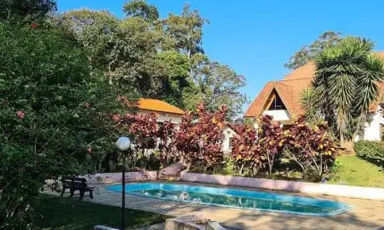 Chácara para alugar na Rua Botacudos, Jardim São Miguel, Cotia - SP