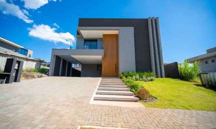 Casa à venda na Rua Tore Albert Munk, Moinho Velho, Embu das Artes - SP