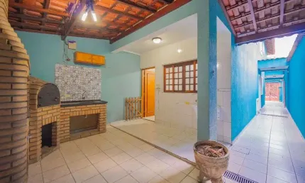 Casa à venda na Rua Vicente Cecílio, Jaguaribe, Osasco - SP