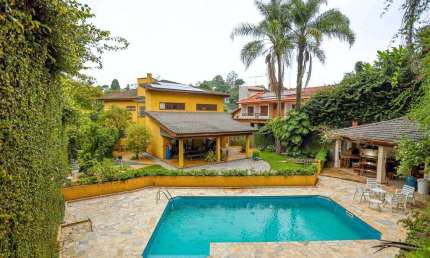 Casa à venda na Avenida das Palmas, Granja Viana II, Cotia - SP