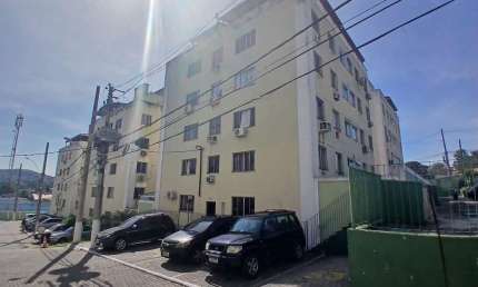 Apartamento à venda na Rua Raul Pompéia, Engenho do Porto, Duque de Caxias - RJ