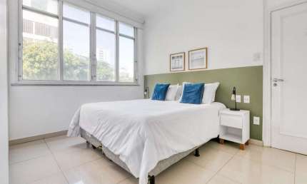 Apartamento à venda na Avenida Bartolomeu Mitre, Leblon, Rio de Janeiro - RJ