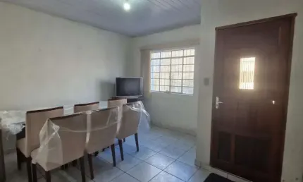 Casa à venda na Rua Peruíbe, Vila Pirapora, Jundiaí - SP