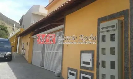Casa à venda na Rua Alagoinha, Jardim Sulacap, Rio de Janeiro - RJ