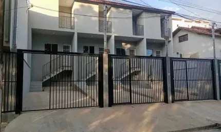 Casa à venda na Rua Armando Barletta, Aparecida, Bragança Paulista - SP