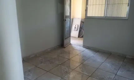 Apartamento para alugar na Rua da América, Santo Cristo, Rio de Janeiro - RJ