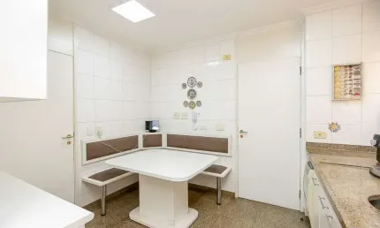 Apartamento para alugar na Rua Lopes Neto, Itaim Bibi, São Paulo - SP