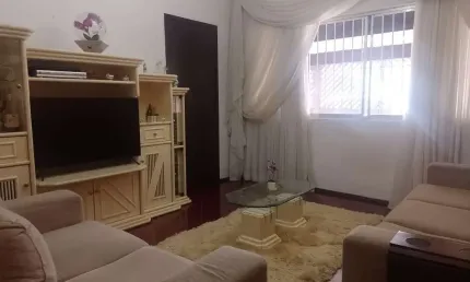 Casa à venda na Avenida Professor Lourenço Filho, Jardim Elvira, Osasco - SP