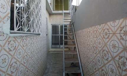 Casa para alugar na Rua Minas Gerais, Jardim Vinte e Cinco de Agosto, Duque de Caxias - RJ
