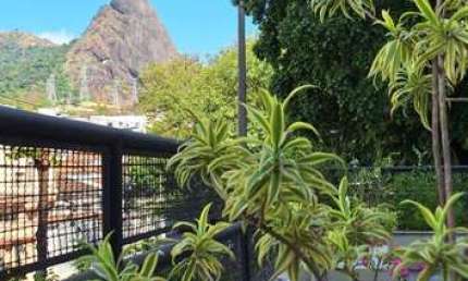 Apartamento à venda na Rua Botucatu, Grajaú, Rio de Janeiro - RJ