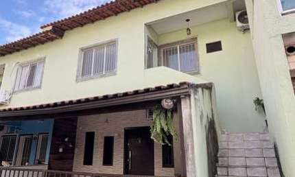 Casa à venda na Rua Tertuliano Pimenta, Vila São Jorge, Nova Iguaçu - RJ