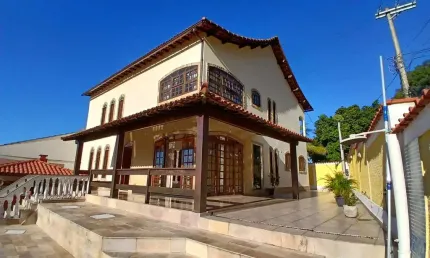 Casa à venda na Rua Arcozelo, Vila Valqueire, Rio de Janeiro - RJ