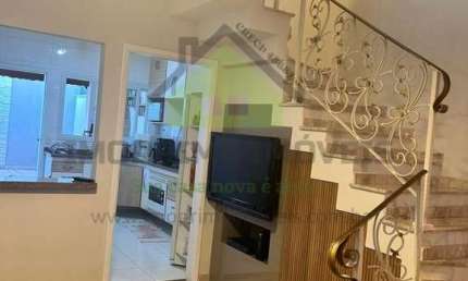 Casa em Condomínio para Venda em Jacareí / SP no bairro Jardim Santa Maria