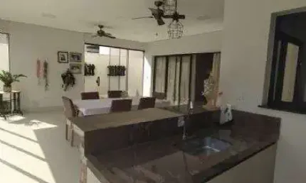 Casa em condomínio fechado com 4 quartos à venda no Jardim Itália, Cuiabá 