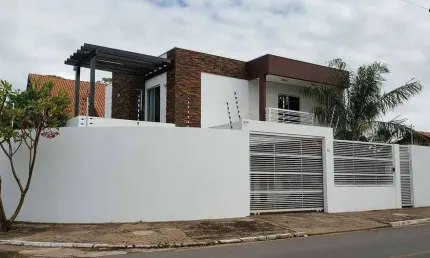 Belo sobrado apto para comercio a venda no Santa Cruz II em Cuiabá