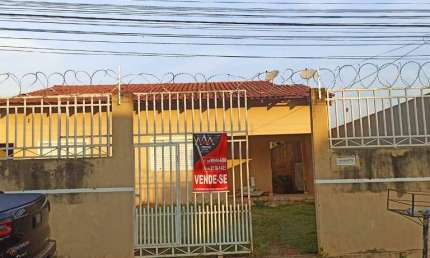 Vende-se casa térrea no bairro Morada do Ouro Cuiabá