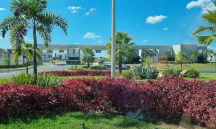 Lote sub esquina a venda no Condomínio Florais Itália
