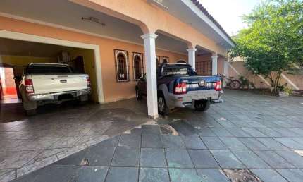 Casa com piscina no bairro Morada do Ouro Setor Norte - Cuiabá