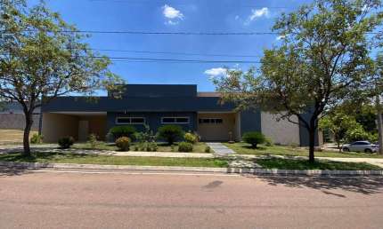 Casa Térrea no Condomínio Belvedere 1 - 3 Suítes, Área Gourmet e Piscina