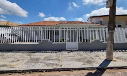 Magnifica casa no J.Califórnia,4 suítes, garagem cobertas, por R$1.300.000