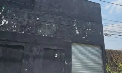 Alugo barracão 200m² frente 300m² construído escritório, por R$12.000,00