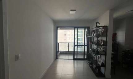 Apartamento Urbanit - sol da manhã andar alto suíte ampla