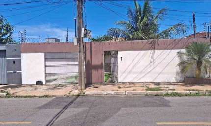 Casa a Venda  Espaçosa e Bem Localizada Bairro Nossa senhora Aparecida