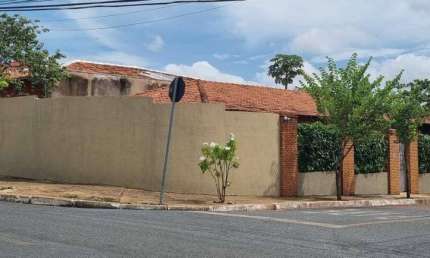VENDO CASA TERREA RECEM-REFORMADA – BAIRRO SHANGRI-LÁ, CUIABÁ
