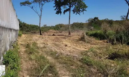 Terreno à venda na Avenida Francisco de Lima e Silva, Jardim Universitário, Cuiabá