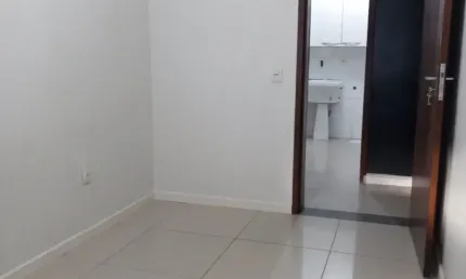 Apartamento térreo,03 dormitórios,sala, cozinha, banheiro, área de serviço, vaga prá carro