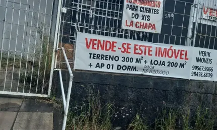 Casa e terreno de 300m2 comercial 250m2 precisando reparos