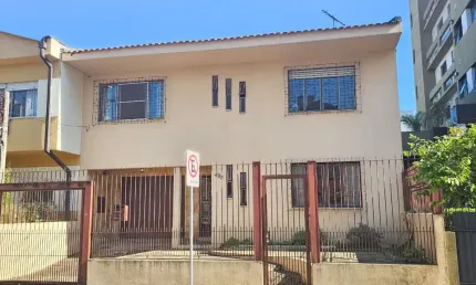 Sobrado  04 dormitórios, 02 vagas, suite  291m2+ terreno 360m2