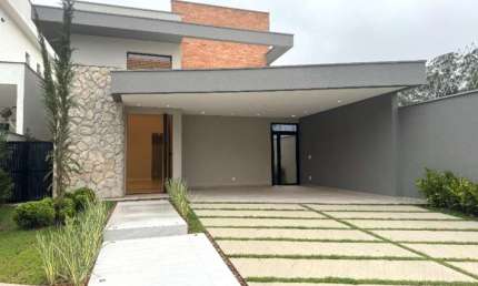 Casa terrea a venda no Bella Citta em Mogi das Cruzes.