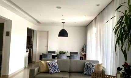 Apartamento à venda, em bairro nobre da Vila Oliveira, Mogi das Cruzes.