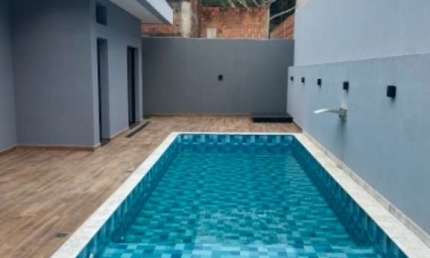 Casa térrea maravilhosa em condomínio fechado em Mogi das Cruzes, casa nova maravilhosa com três suítes, cozinha gourmet integrada, condomínio fechado