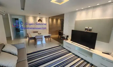 Apartamento térreo e mobiliado no Porto das Dunas com 3 suítes