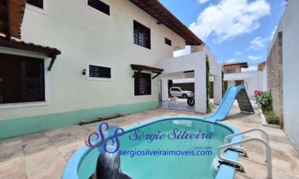 Linda casa nascente no Luciano Cavalcante com 4 quartos.