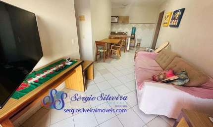Apartamento mobiliado no Porto das Dunas com lazer completo.