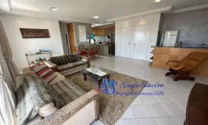 Apartamento vista mar com 4 quartos e mobiliado no Porto das Dunas.