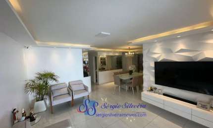 Excelente casa com ponto comercial na Cidade dos Funcionários.