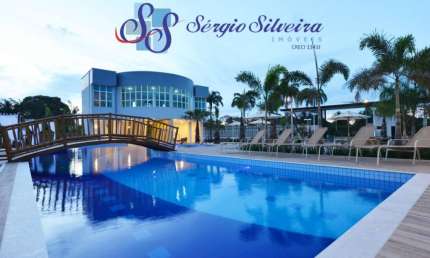 Casa duplex no Cond. Jardins de Murano no Eusébio com 3 suítes