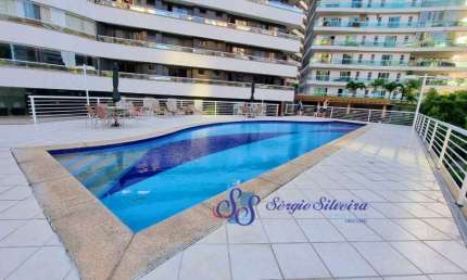 Apartamento no Meireles vista mar com 4 suítes alto padrão